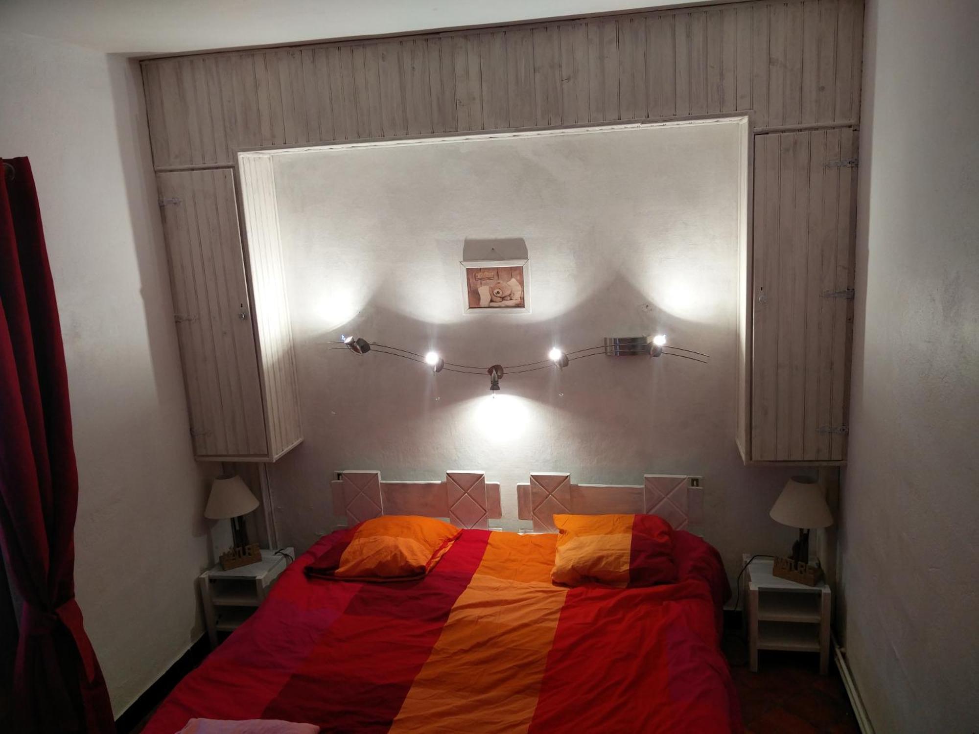 Albergue Le Pourquoi Pas Saint-Lary-Soulan Habitación foto